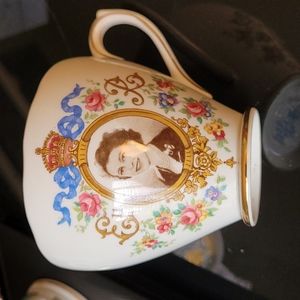 Queen Elizabeth Coronation teacup